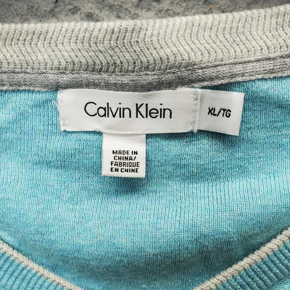 Calvin Klein Sweater Mens XL Blue Soft Knit Modal Blend Relaxed V-Neck Pullover‎